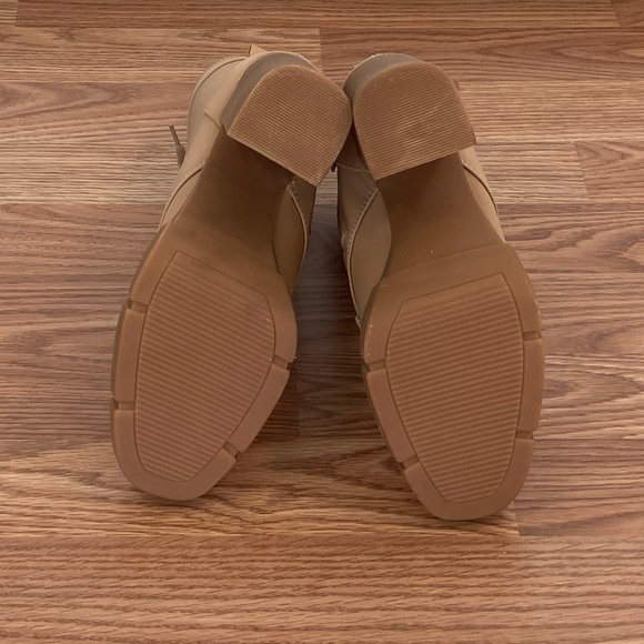 Steve Madden Hani Lace Up High Heeled Platform Combat Booties Size 8.5 Tan NIB - Picture 7 of 9